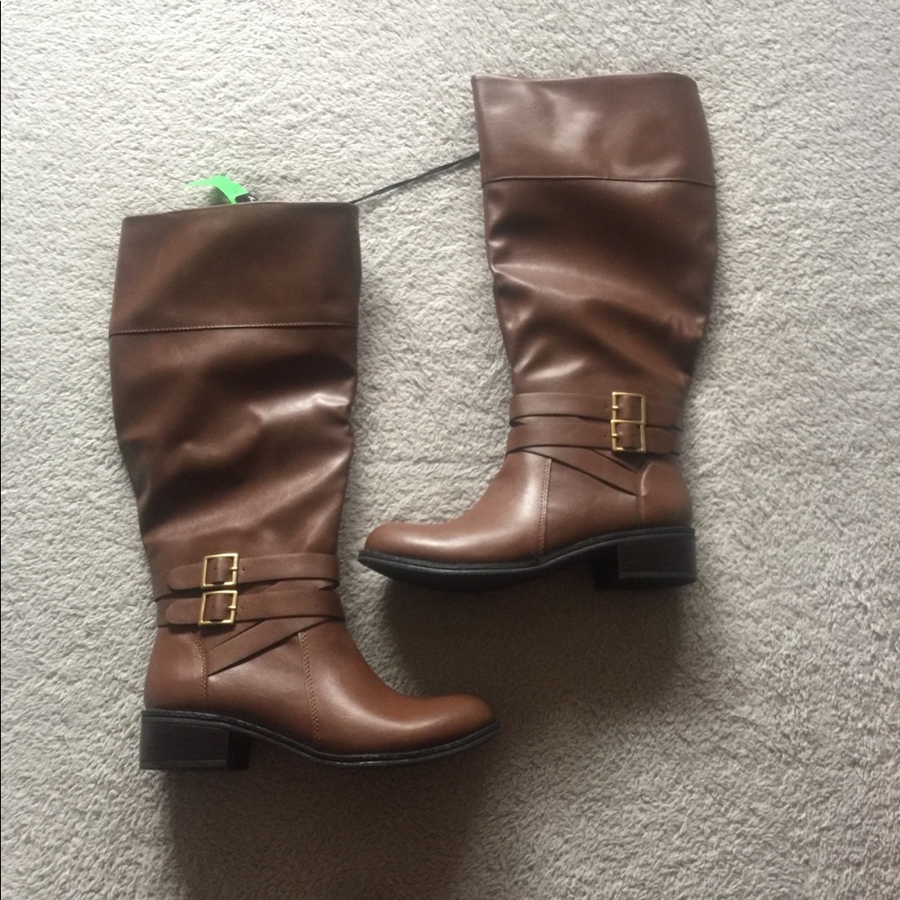 BNWT Arizona Brown Boots 7.5